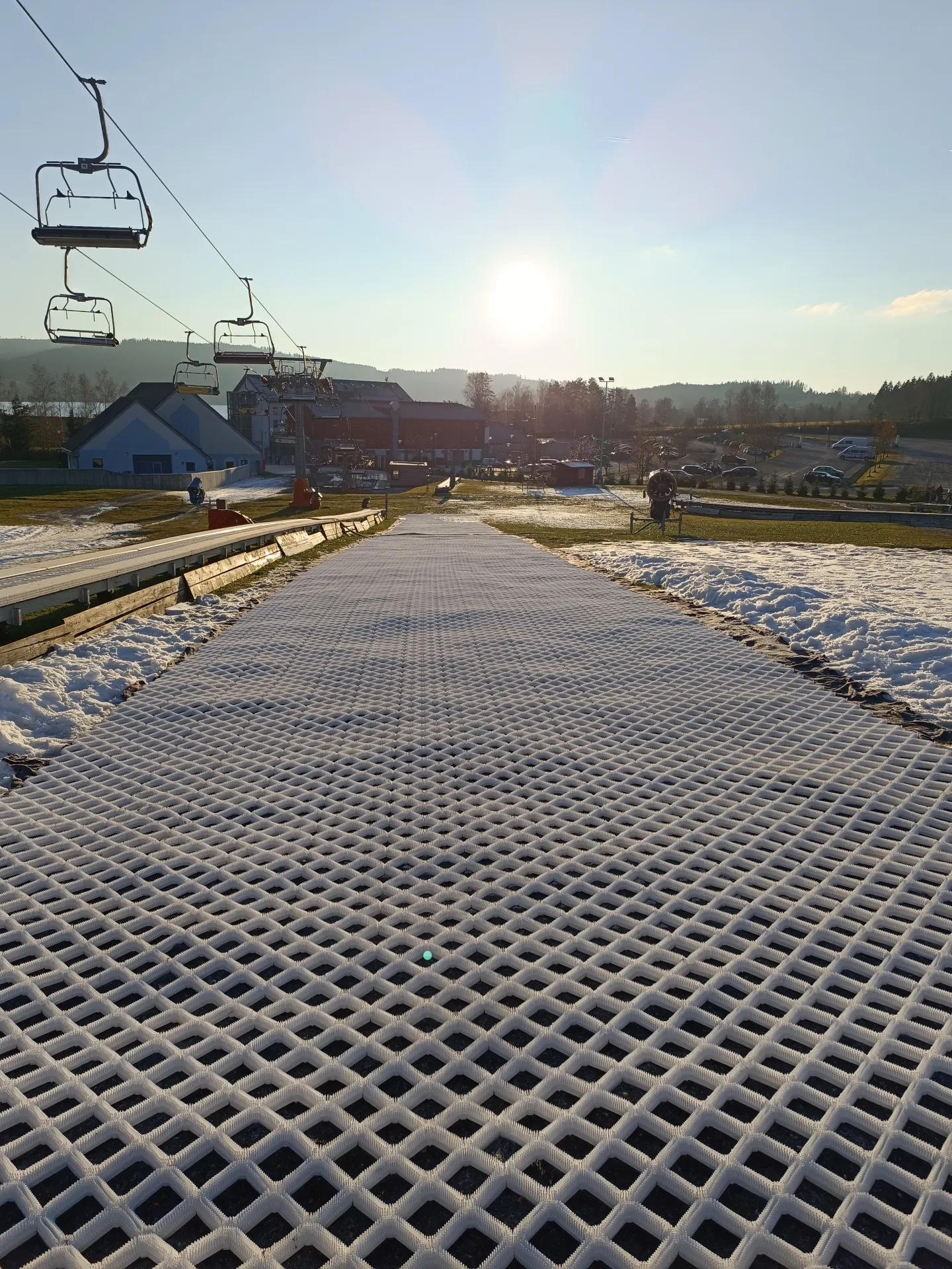 Lyžařský povrch SKIMAT pro Skiareál Lipno
